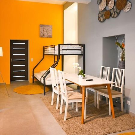 Charming Domicile Wien Allerheiligenplatz Apartment Bagian luar foto