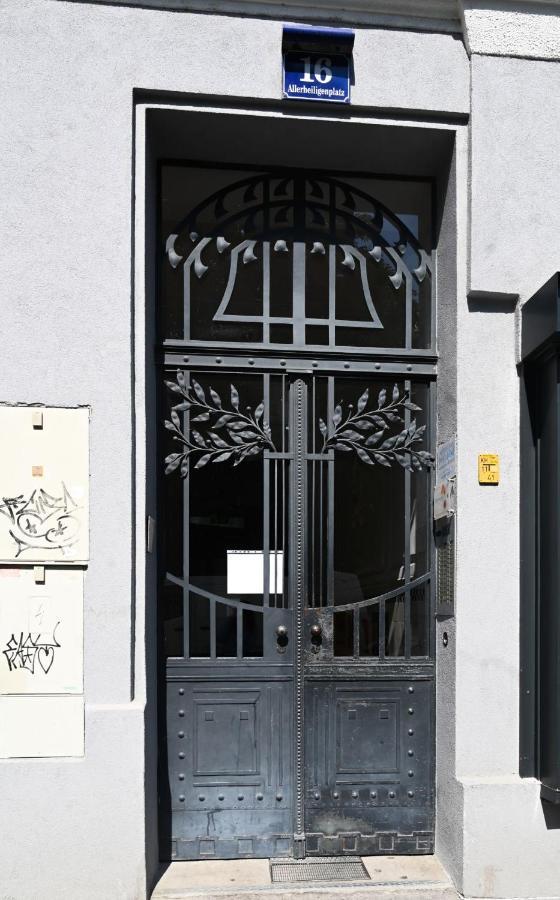 Charming Domicile Wien Allerheiligenplatz Apartment Bagian luar foto